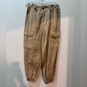 Khaki women’s cargo pants size 6